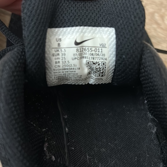 Nike womens running sneakers Tanjun size 8 - Picture 5 of 6